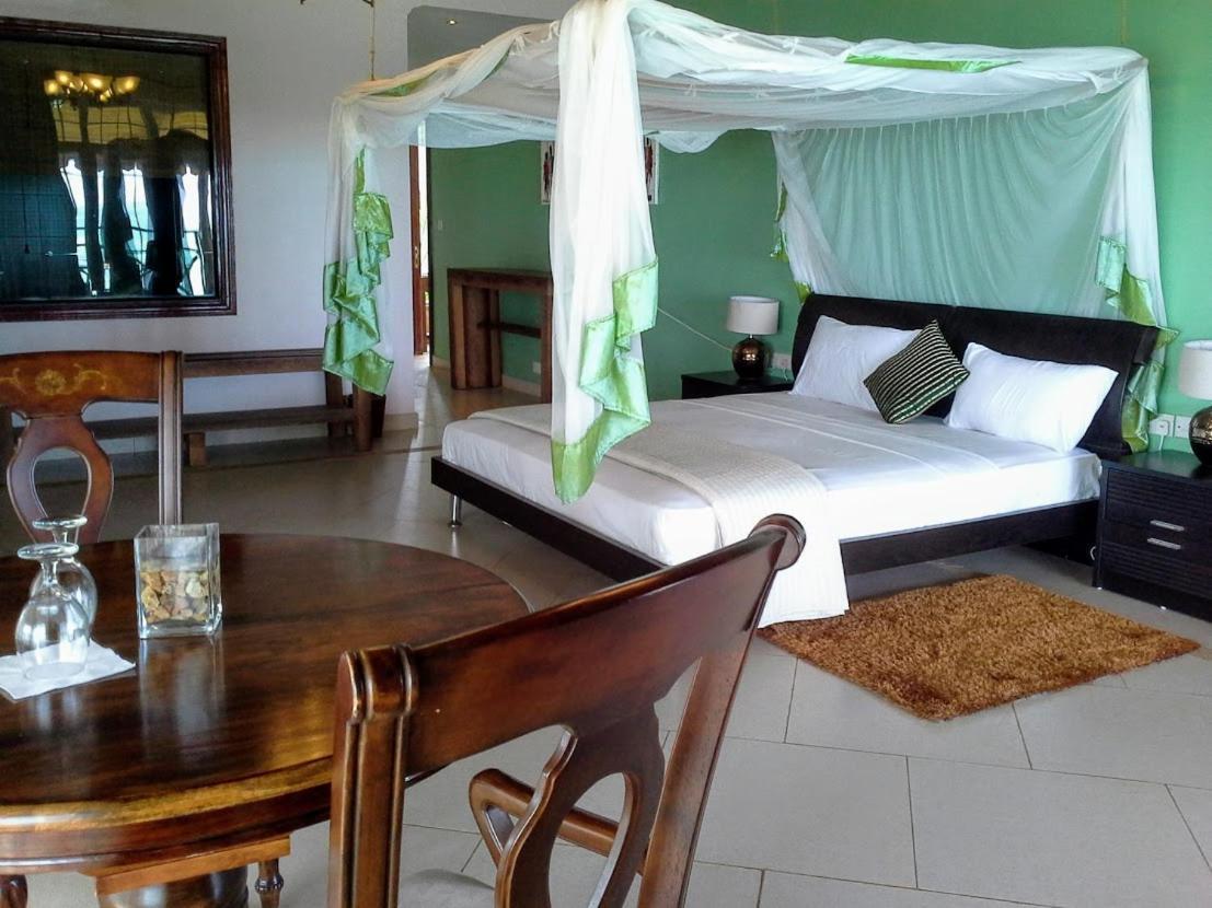 Villa Fleur De Lys Makunduchi Luaran gambar